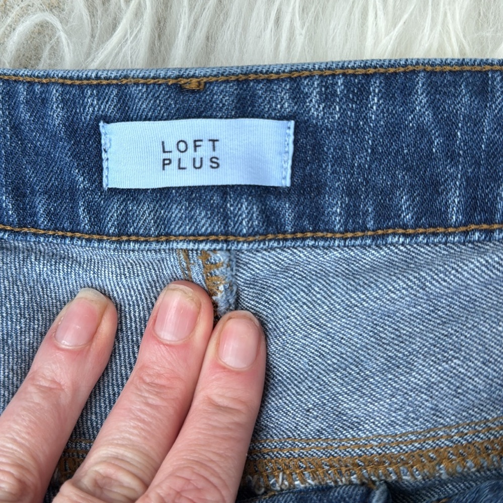 Loft Jean shorts - Picture 2 of 4